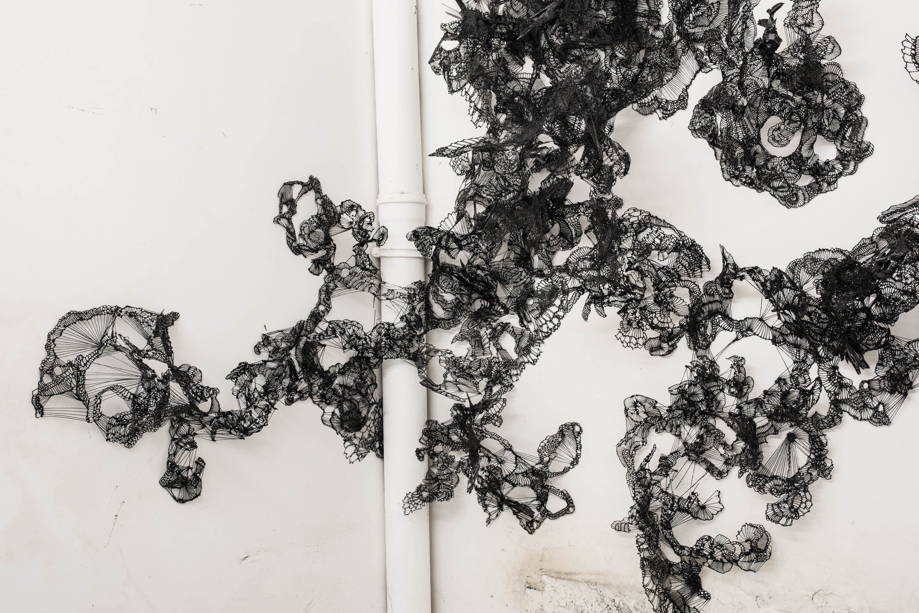 Zeitgenössisches Kunstwerk MOLD von Viktoria Strecker, Ansicht 2